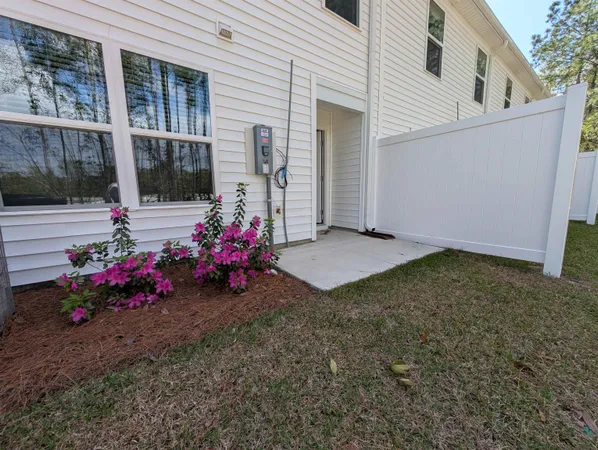 $2,100 | 632 Golden Resin Road, Conway, SC 29526