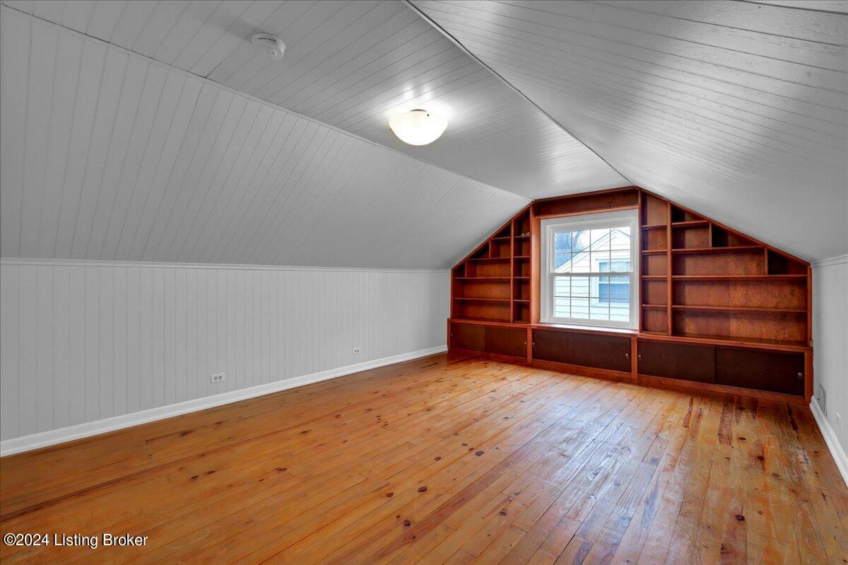 4015 Alton Road Louisville, KY 40207 - Photo 28 of 48 2nd Floor Bedroom