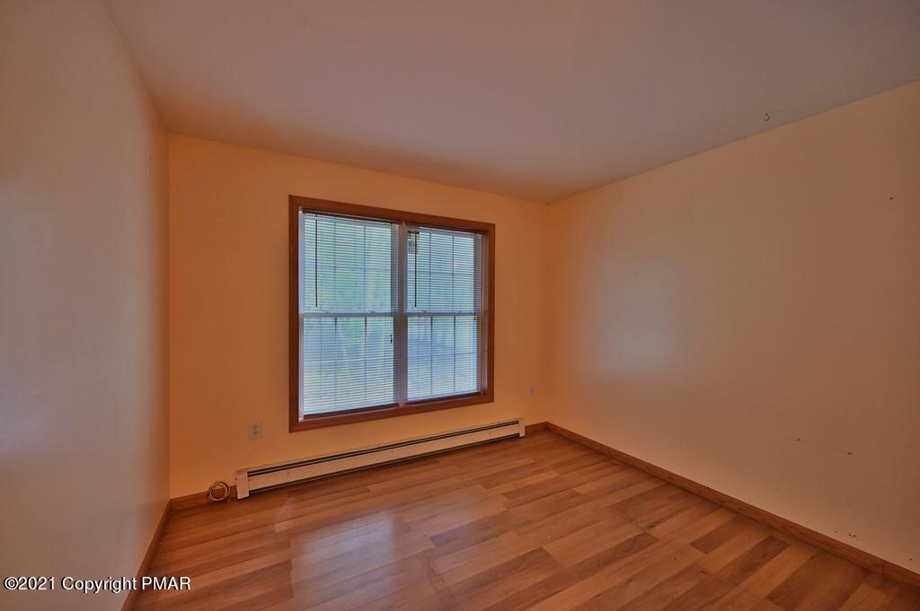 165 Chipmunk Road Bushkill, PA 18324 - Photo 31 of 57 Bed 2