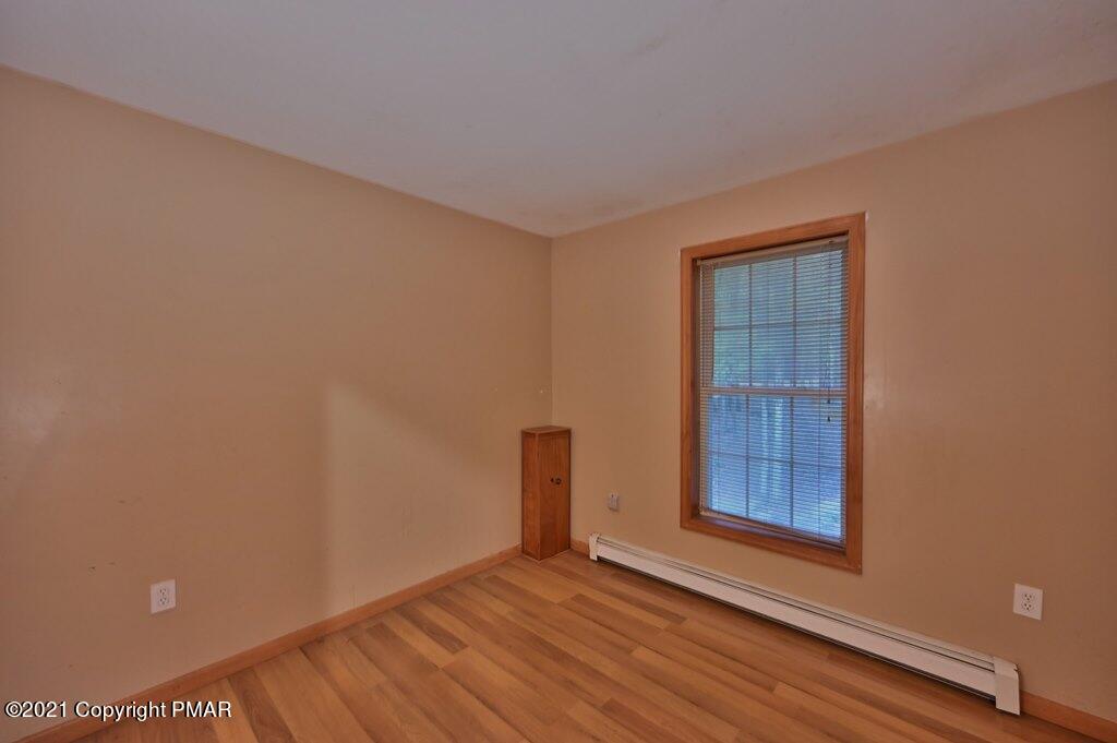 165 Chipmunk Road Bushkill, PA 18324 - Photo 33 of 57 Bed 2