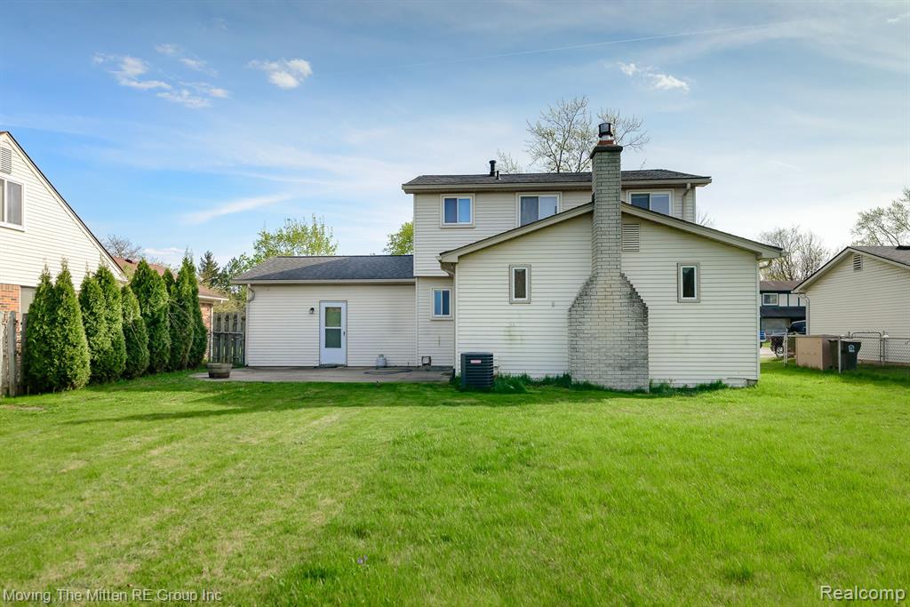 45090 Rudgate Road Canton, MI 48188 - Photo 31 of 41