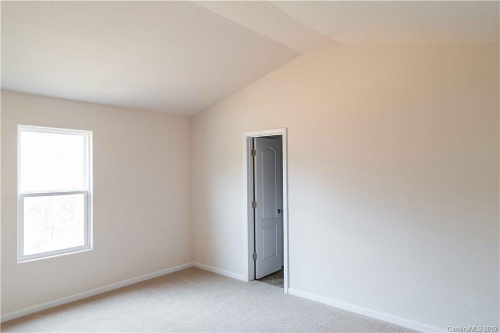 9741 Weikert Road Charlotte, NC 28215 - Photo 5 of 8 Gallery Image 5