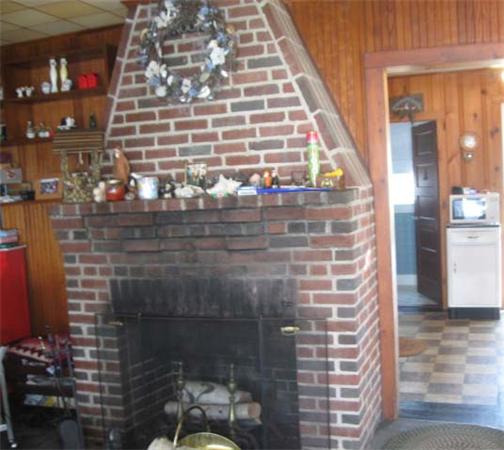 56 Pleasant Street Wareham, MA 02571 - Photo 8 of 11 Gallery Image 8
