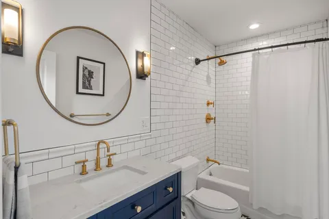 $1,489,000 | 19-21 Short Street, Unit 1, Boston, MA 02129