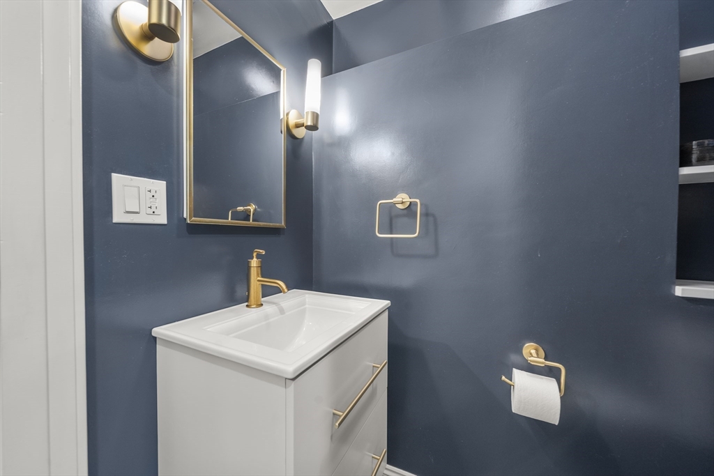 19-21 Short Street, Unit 1 Boston, MA 02129 - Photo 25 of 36