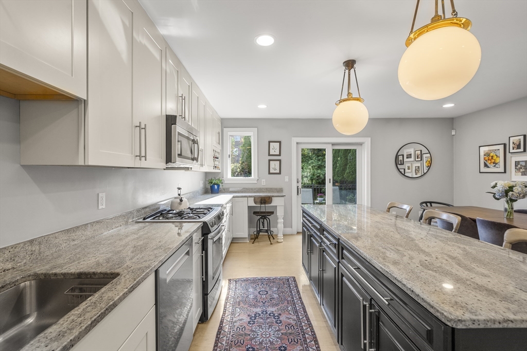 19-21 Short Street, Unit 1 Boston, MA 02129 - Photo 5 of 36