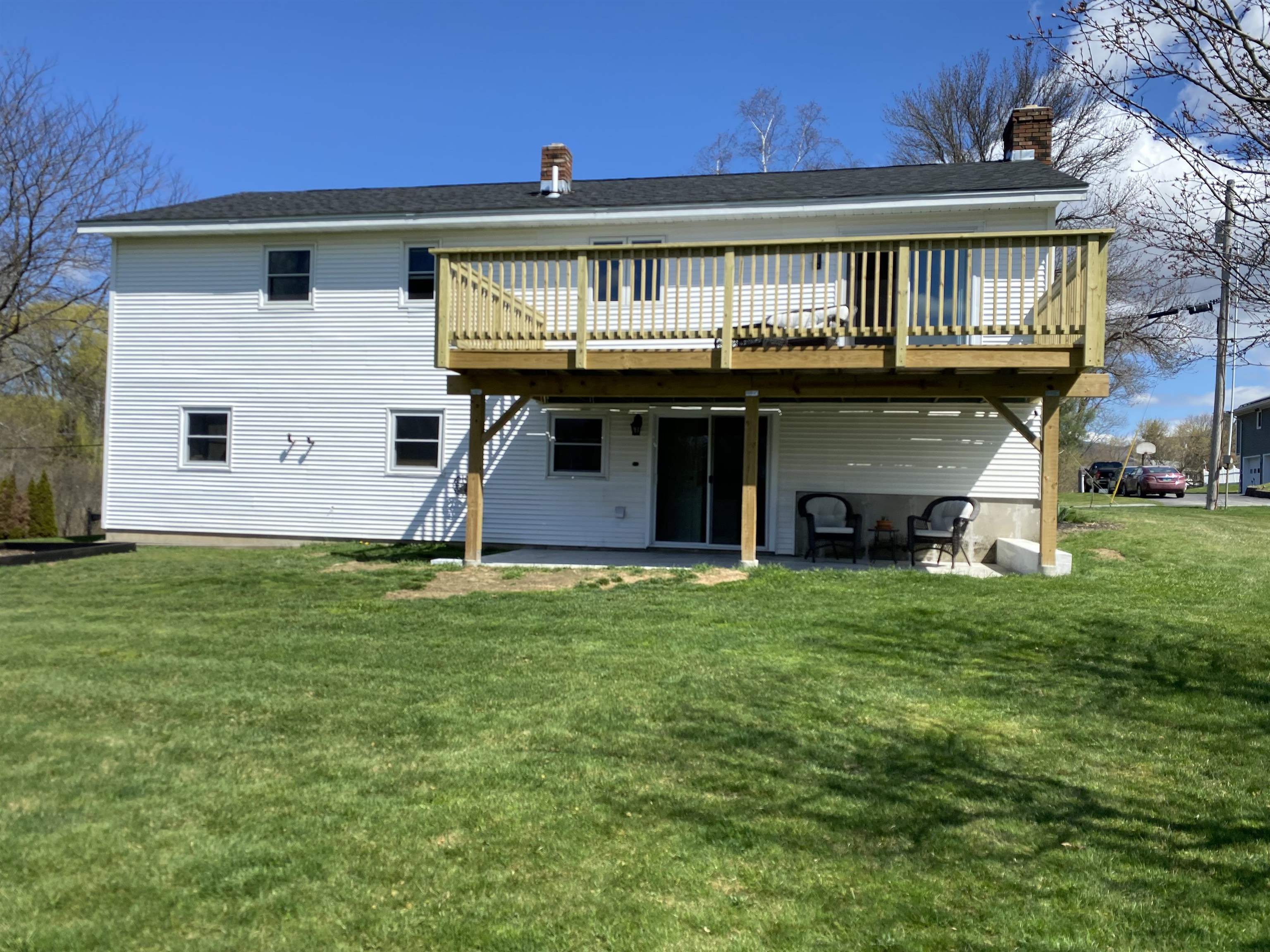 20 Brightview Avenue Rutland, VT 05701 - Photo 3 of 28