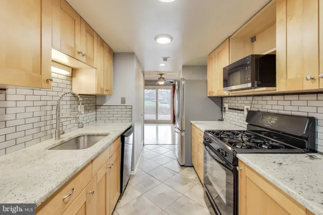 $2,950 | 5769 Yellowrose Court, Columbia, MD 21045