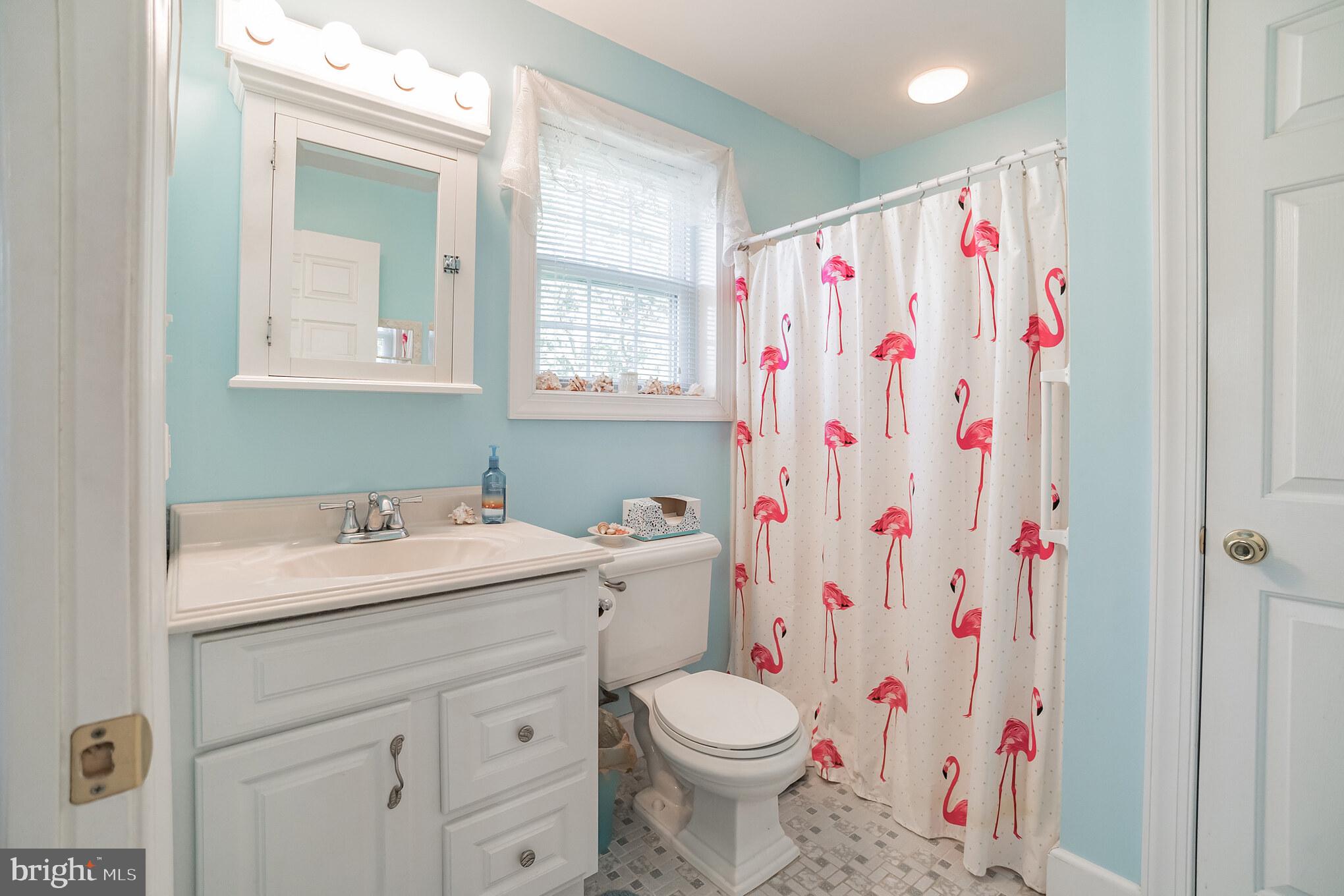 21 Mansion Road Springfield, PA 19064 - Photo 18 of 30 2nd Floor Owners Suite