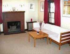 222 Gladstone Road Pittsburgh, PA 15217 - Photo 3 of 6 Living Room.