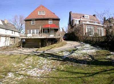 222 Gladstone Road Pittsburgh, PA 15217 - Photo 5 of 6 Yard/Garden.