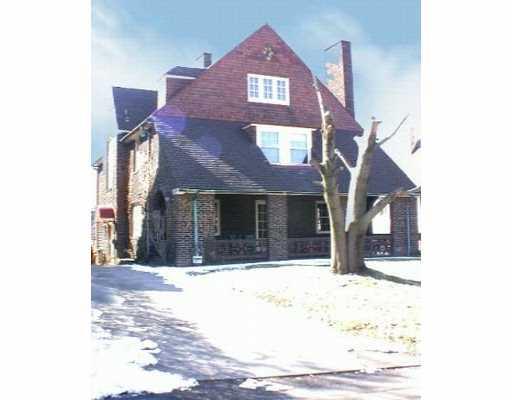 222 Gladstone Road Pittsburgh, PA 15217 - Photo 6 of 6 Exterior Front.