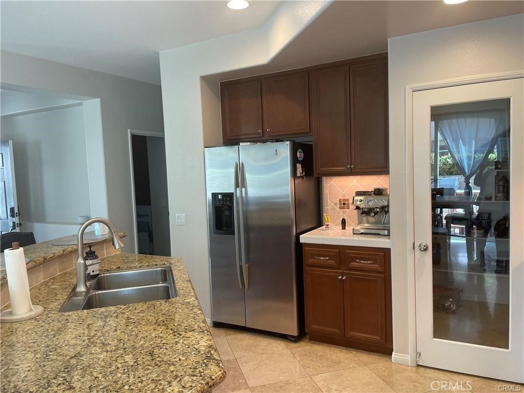 4164 Terraza Way, Unit B Simi Valley, CA 93063 - Photo 7 of 18