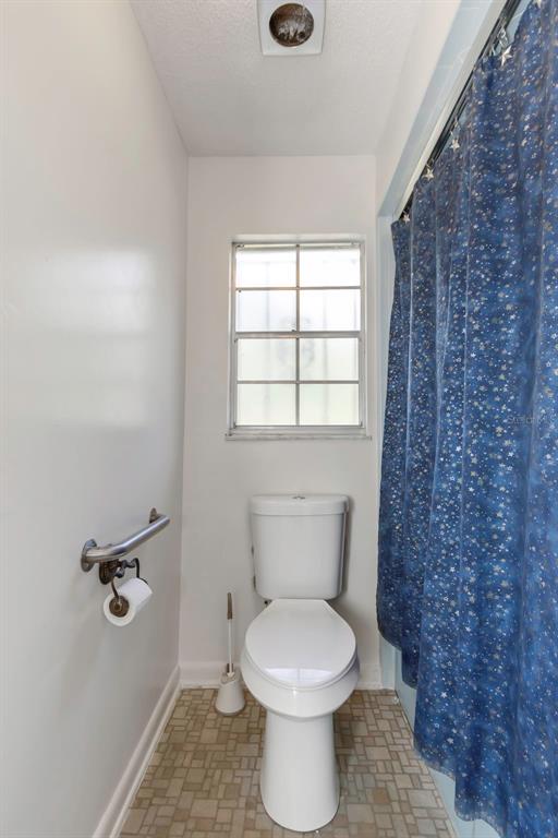 17515 Lakeshore Road Lutz, FL 33558 - Photo 38 of 61