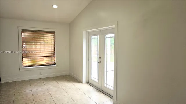 $4,800 | 10351 Southwest 49th Street, Unit MAIN, Miami, FL 33165