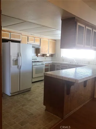 $1,950 | 14524 Lighthouse Lane, Helendale, CA 92342
