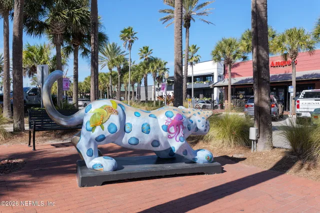 a view of a outdoor sitting area with furniture