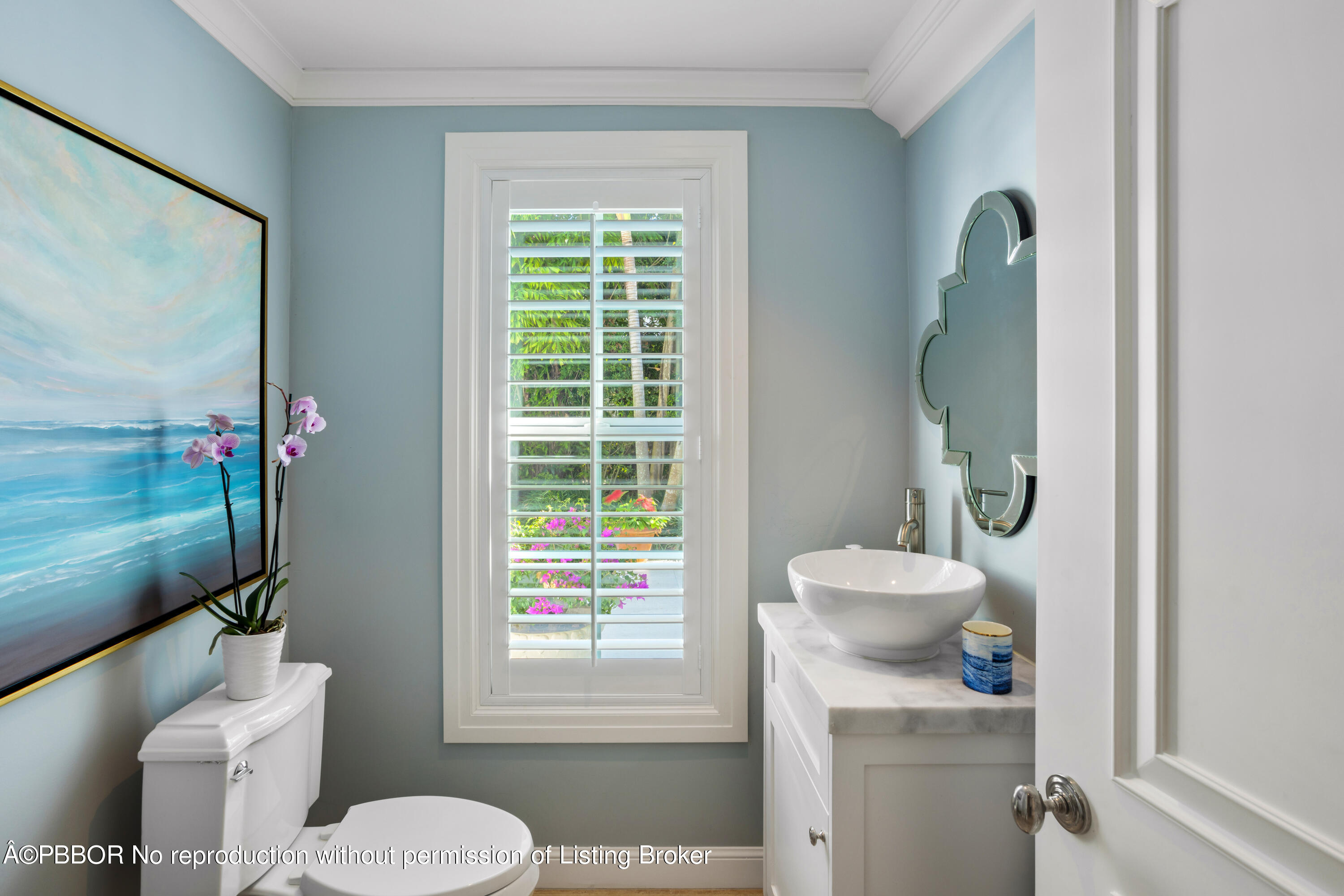 327 Arabian Road Palm Beach, FL 33480 - Photo 15 of 26 GUEST_BATH_DETAIL