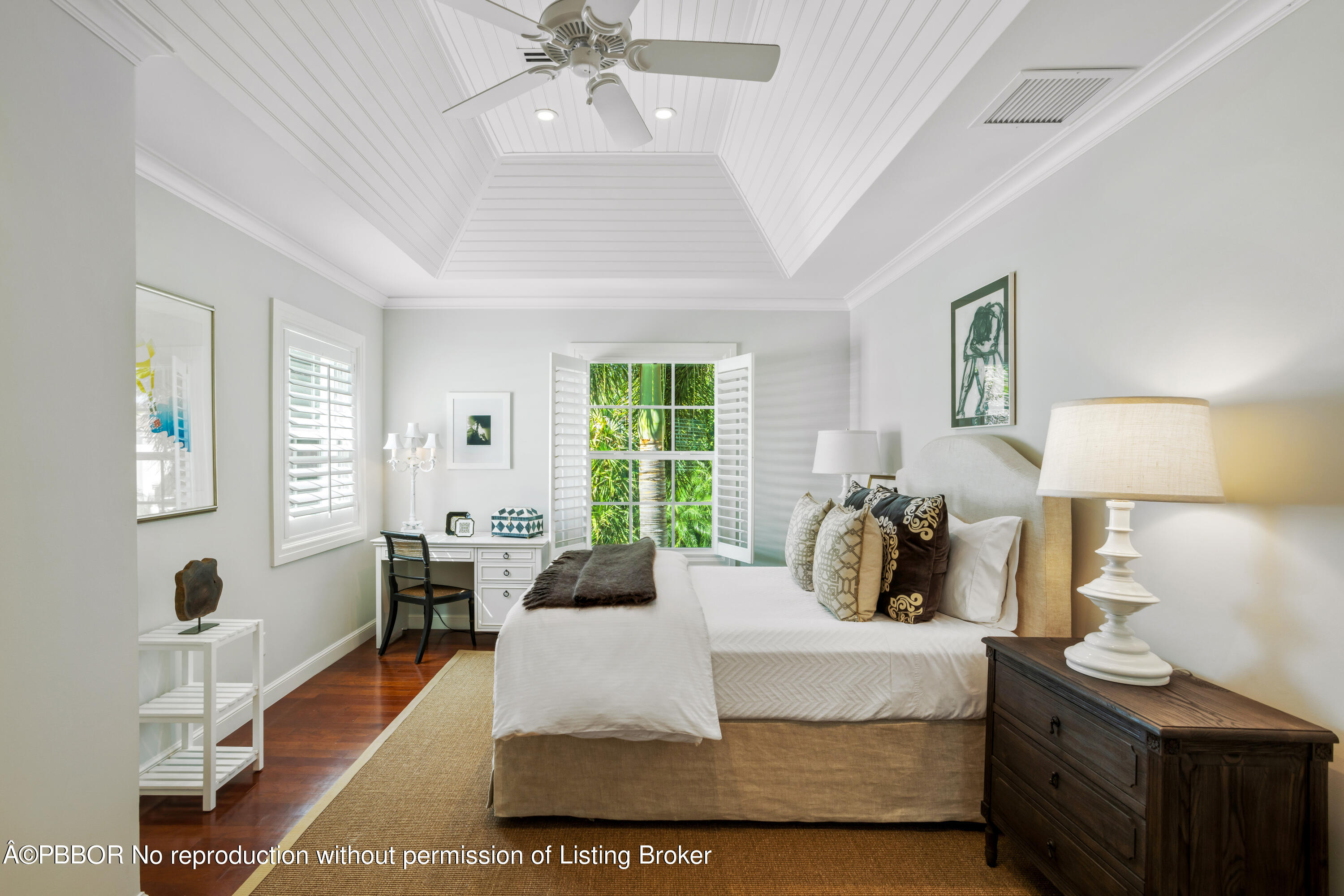 327 Arabian Road Palm Beach, FL 33480 - Photo 19 of 26 GUEST_BED_SIDE_VIEW