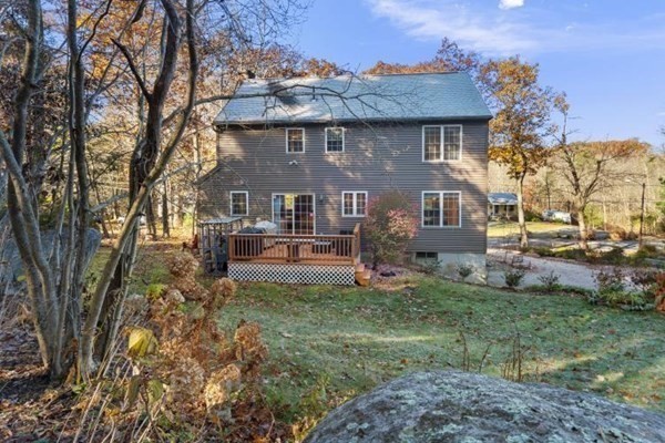 42 Fairview Park Road Sturbridge, MA 01566 - Photo 4 of 41