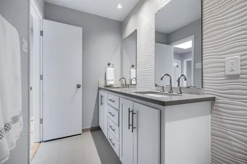 $775,000 | 7168 Manor Oaks Drive, Dallas, TX 75248