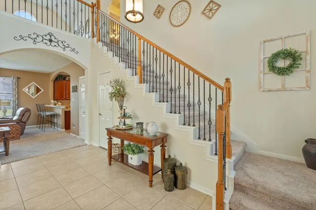 a view of entryway livingroom and hall