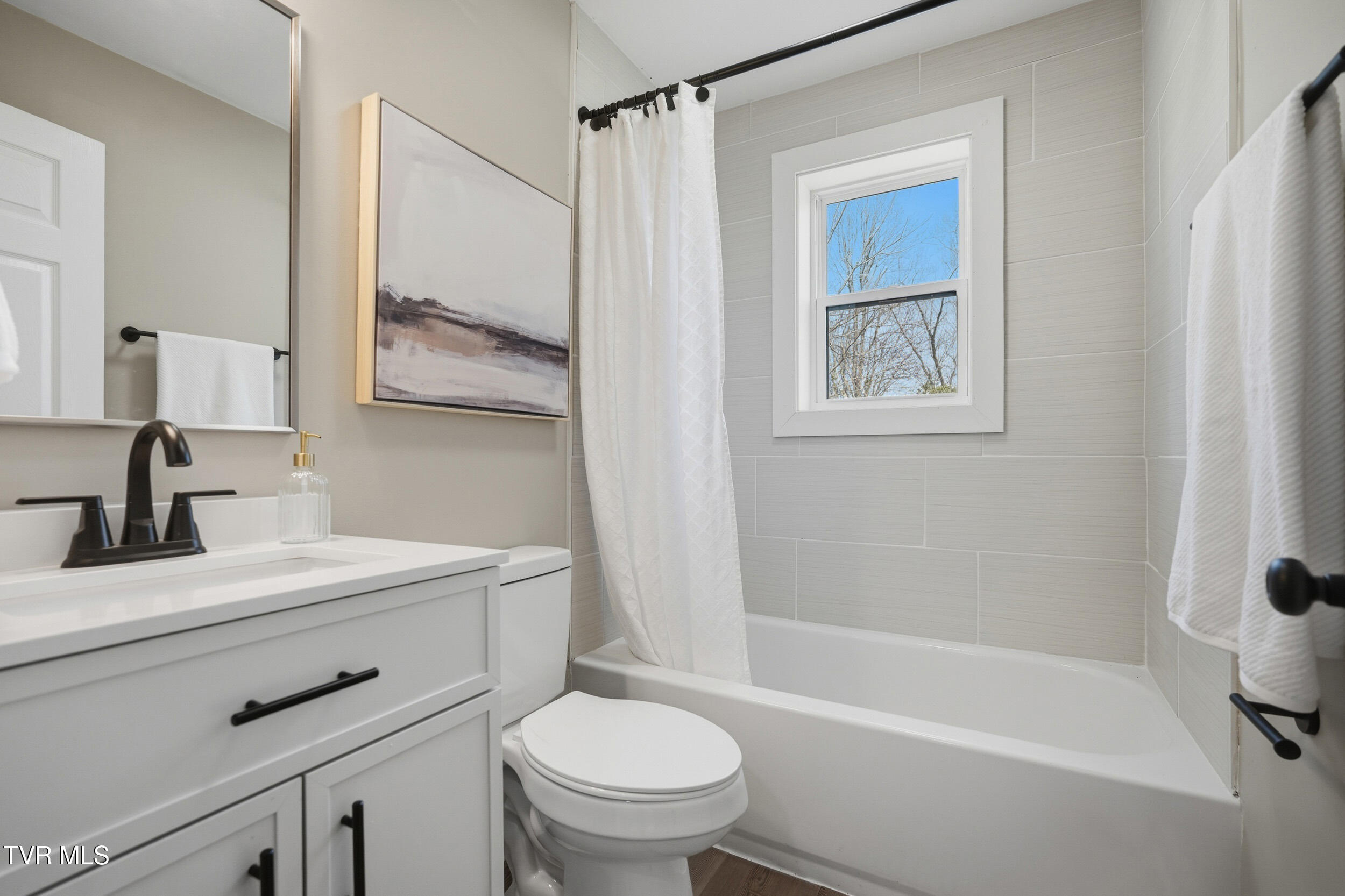 291 Old Bethel Road Bristol, TN 37620 - Photo 12 of 32 12_291 old bethel rd-23