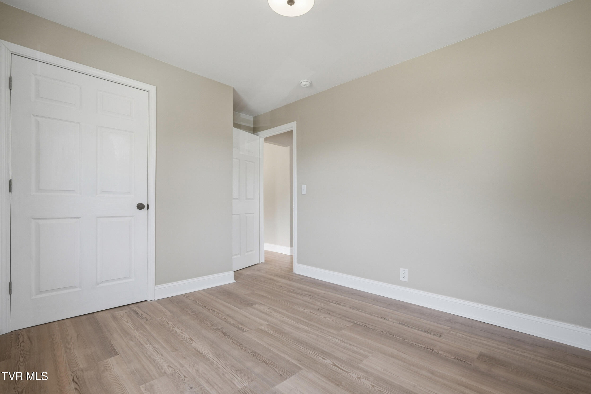 291 Old Bethel Road Bristol, TN 37620 - Photo 14 of 32 14_291 old bethel rd-10