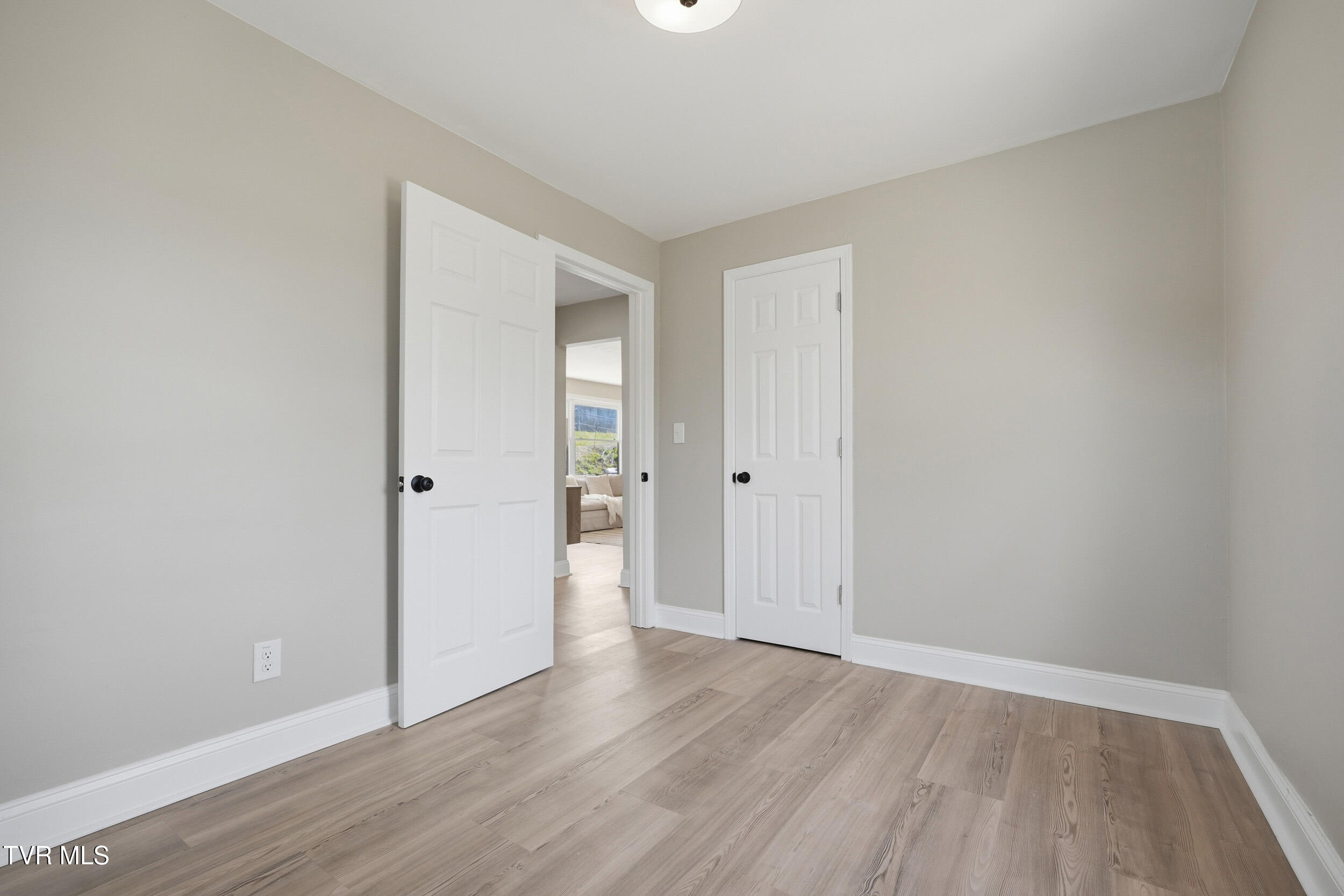 291 Old Bethel Road Bristol, TN 37620 - Photo 15 of 32 15_291 old bethel rd-11