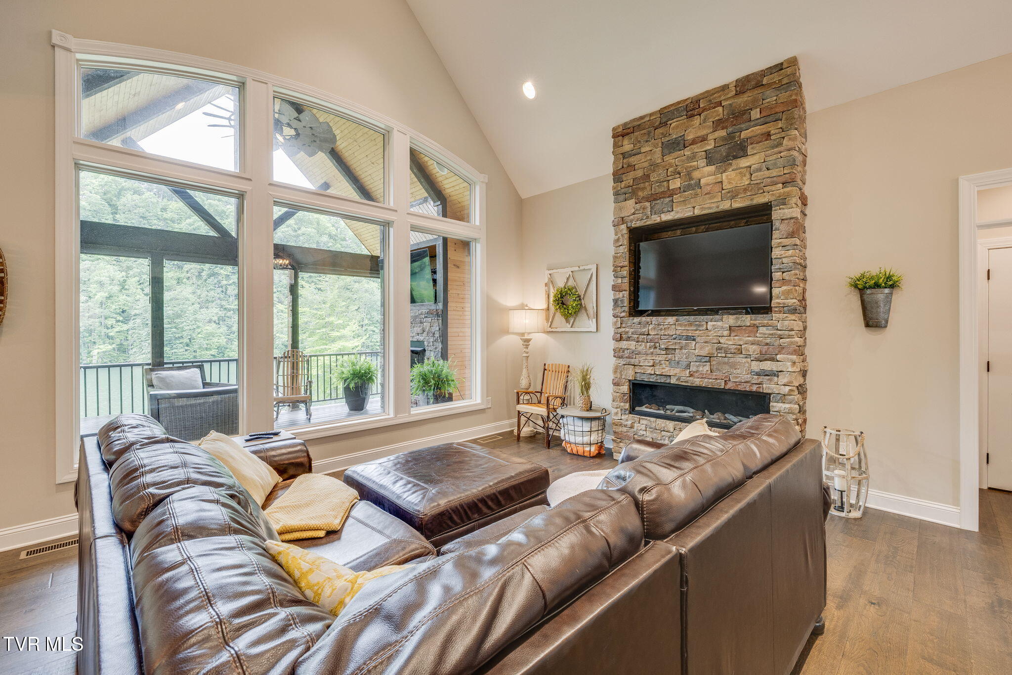 585 Pitt Road Kingsport, TN 37663 - Photo 8 of 50 008