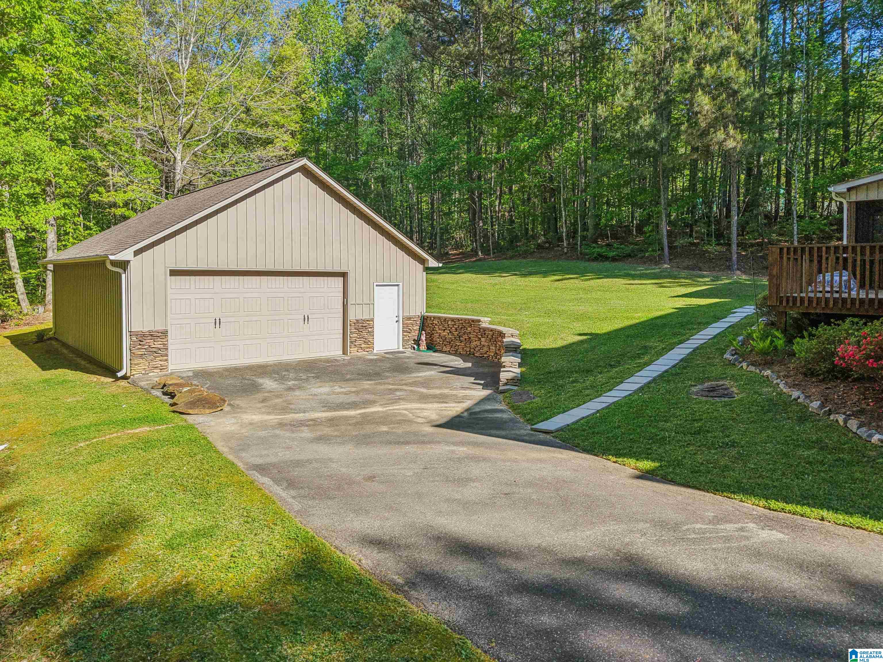 910 Twin Blf Drive Springville, AL 35146 - Photo 6 of 50
