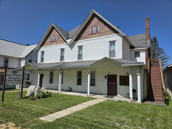 $249,000 | 120 Grant Street, Salisbury, PA 15558