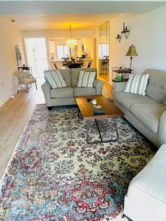 $3,950 | 1201 Seafarer Circle, Unit 204, Jupiter, FL 33477