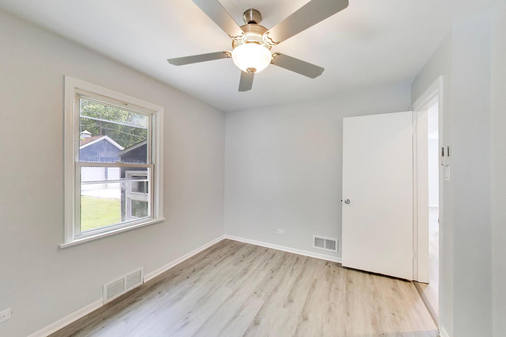 3443 Monroe Street Lansing, IL 60438 - Photo 16 of 34