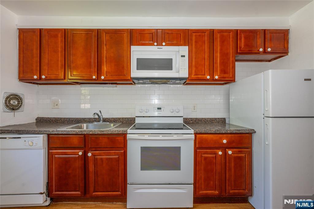 87 Elm Road, Unit 13A Caldwell, NJ 07006 - Photo 3 of 11