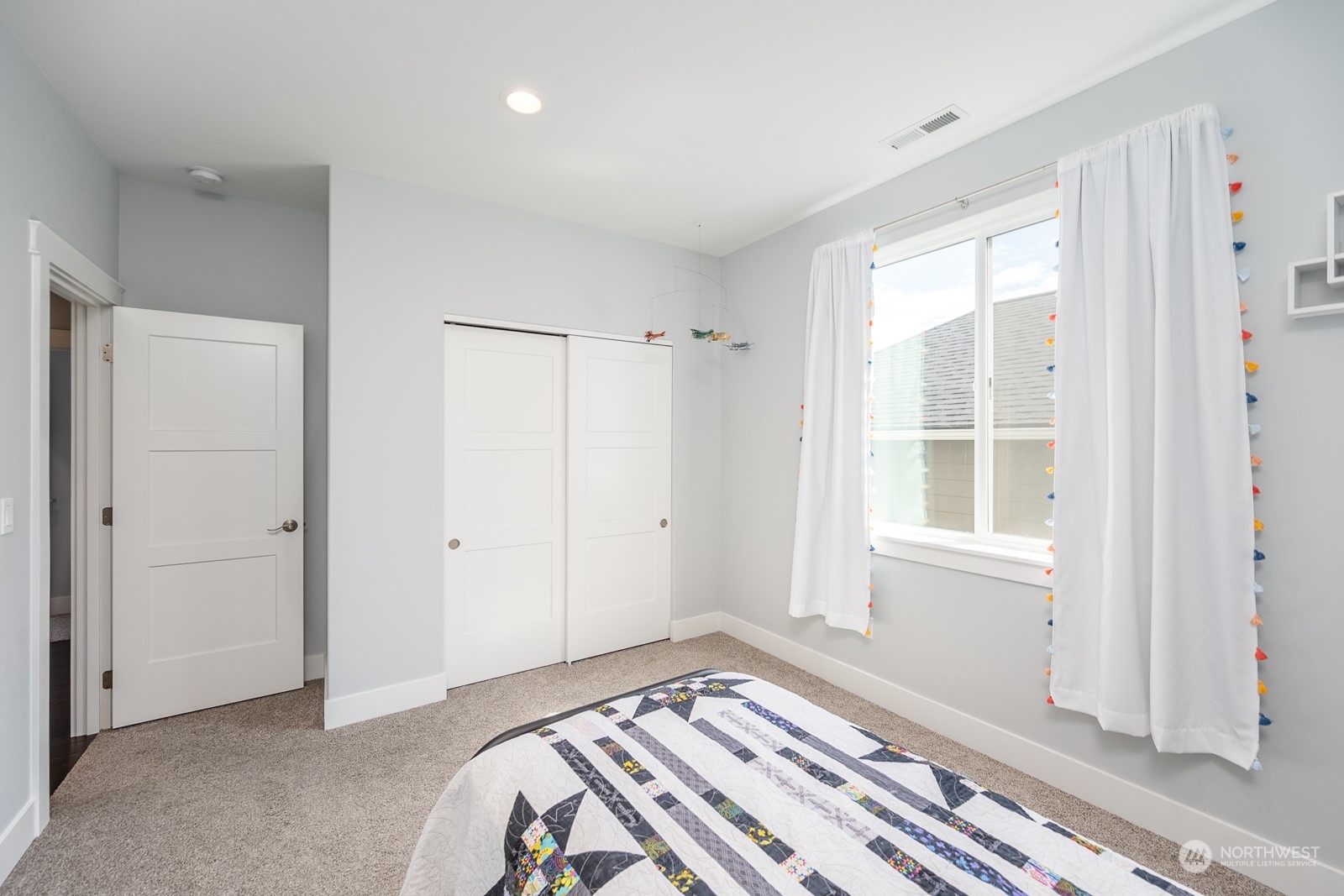 949 Spring Mountain Drive Wenatchee, WA 98801 - Photo 21 of 33