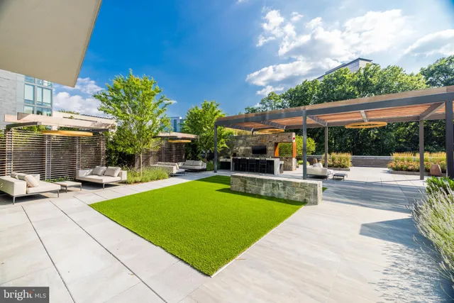 $1,750,000 | 7887 Jones Branch Drive, Unit 1002, McLean, VA 22102