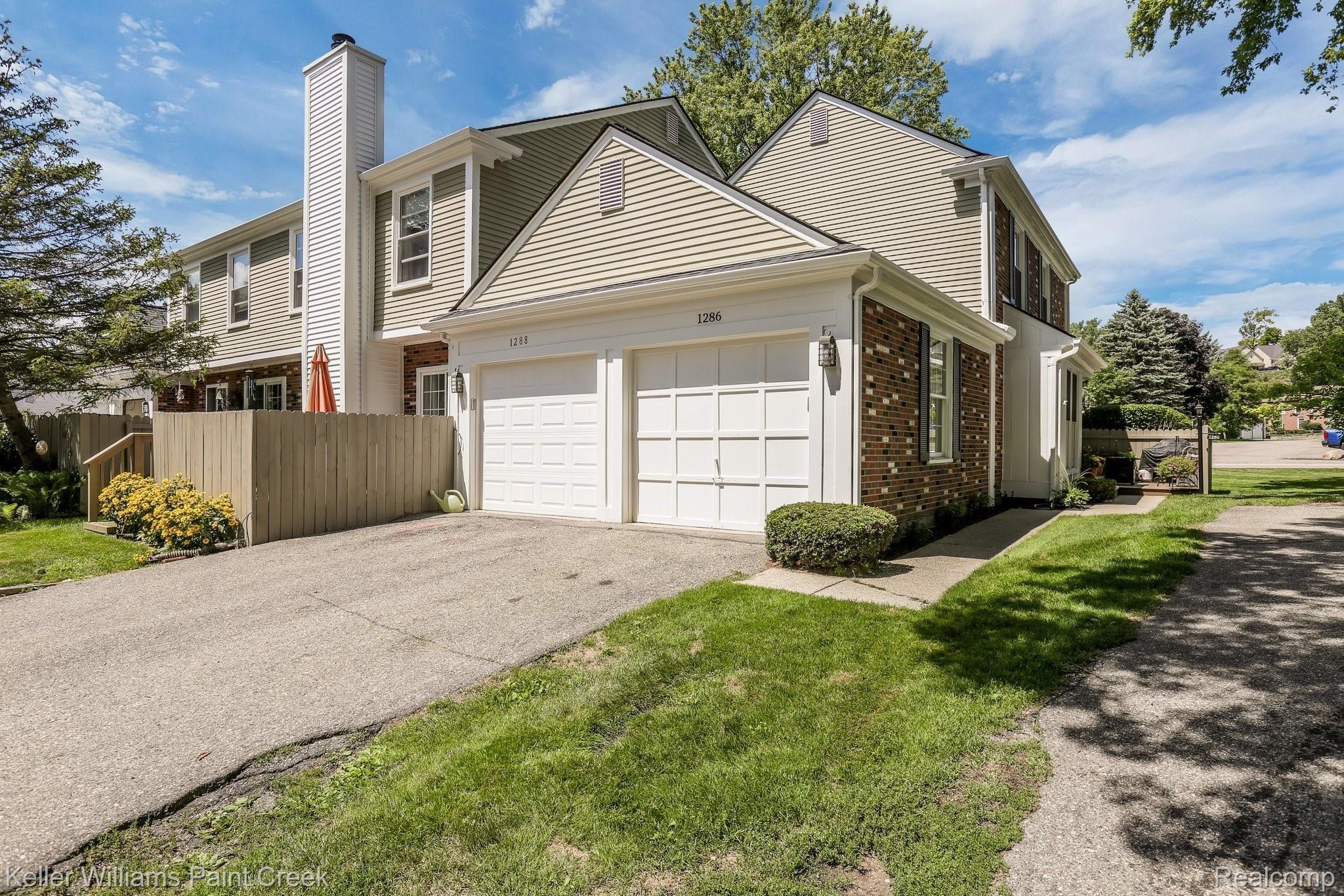 1286 Brook Lane Rochester, MI 48306 - Photo 19 of 30 1286+Brook+Ln+Rochester+Hills-21-web.jpg