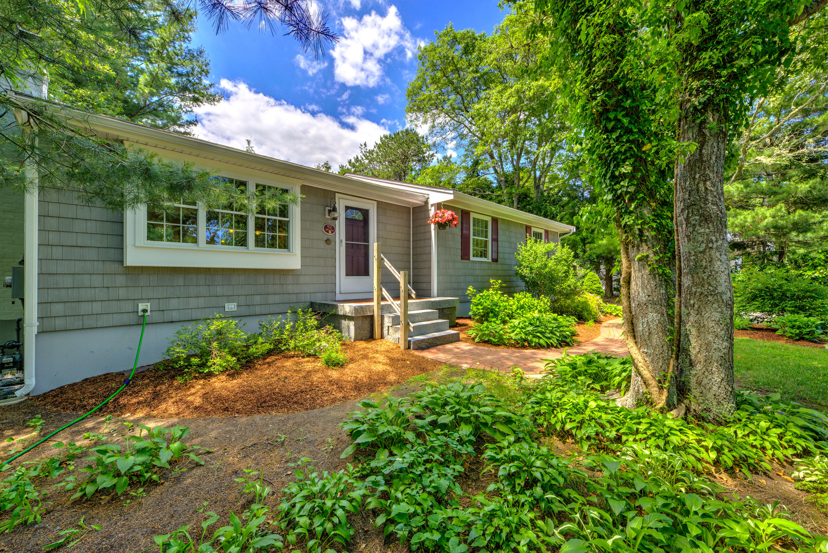 51 Quaker Run Road Mashpee, MA 02649 - Photo 3 of 25 untitled-47