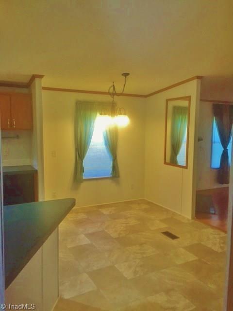421 Drum Road Reidsville, NC 27320 - Photo 8 of 25 Gallery Image 8