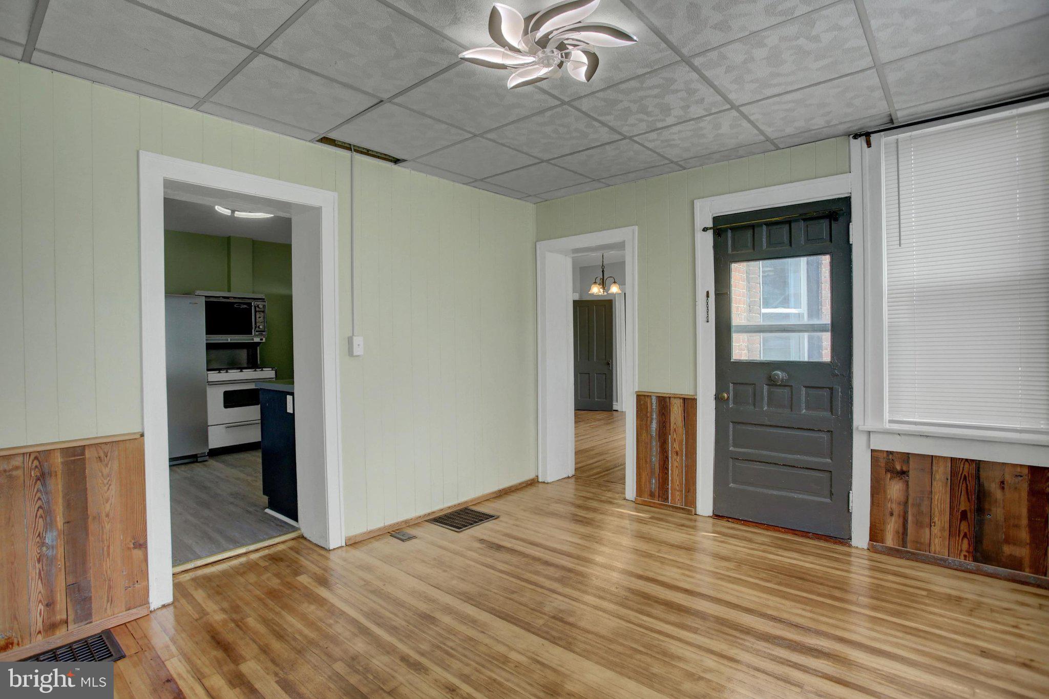 46 West 3rd Street Waynesboro, PA 17268 - Photo 17 of 44