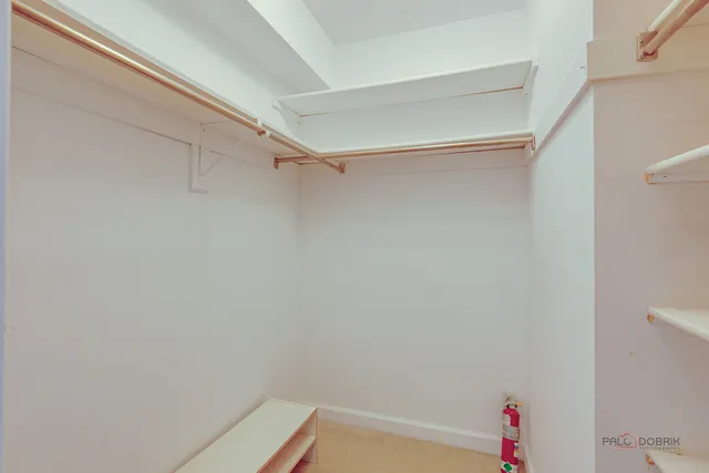 $649,000 | 1671 Mission Hills Road, Unit 302, Northbrook, IL 60062