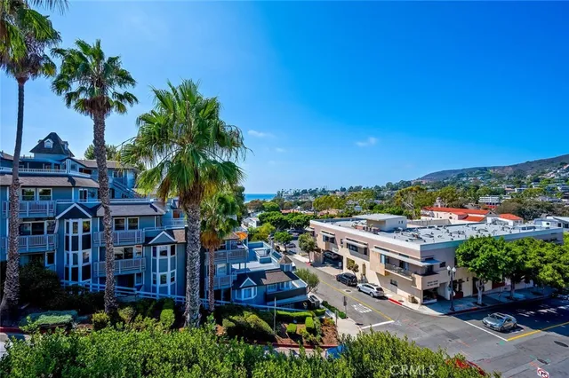 $2,595,000 | 421 Loma Terrace, Laguna Beach, CA 92651