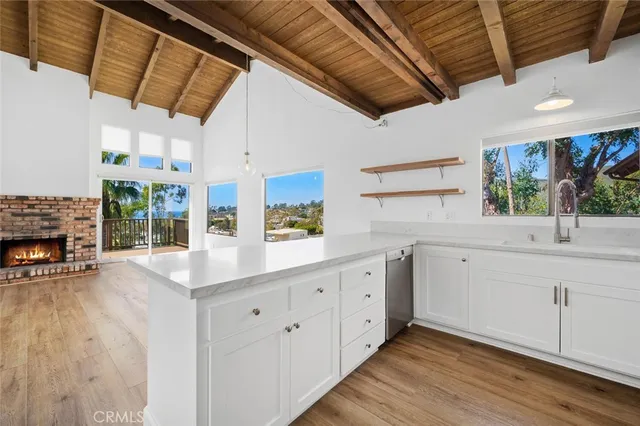 $2,595,000 | 421 Loma Terrace, Laguna Beach, CA 92651