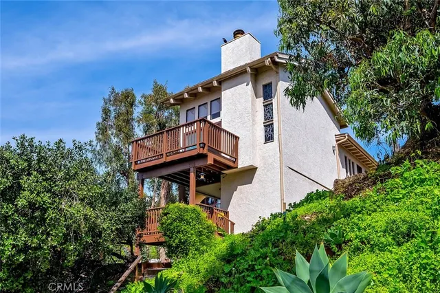$2,595,000 | 421 Loma Terrace, Laguna Beach, CA 92651