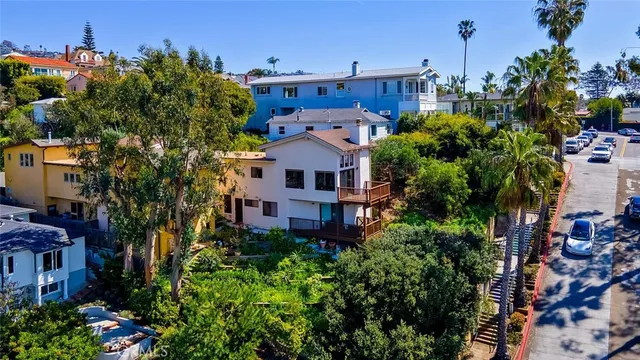 $2,595,000 | 421 Loma Terrace, Laguna Beach, CA 92651