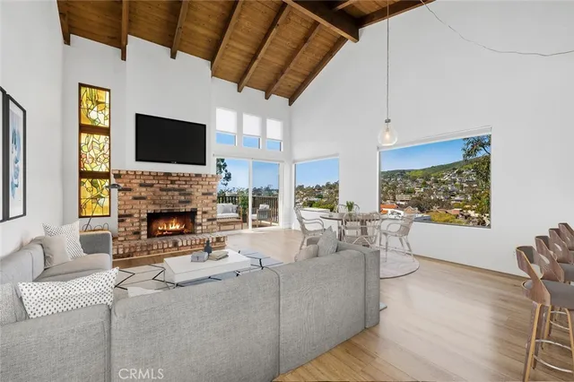 $2,595,000 | 421 Loma Terrace, Laguna Beach, CA 92651