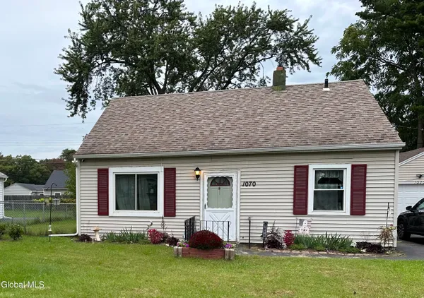 $205,000 | 1070 Inner Drive, Schenectady, NY 12303