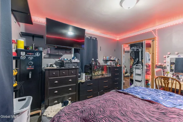 $205,000 | 1070 Inner Drive, Schenectady, NY 12303