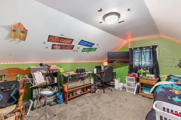 $205,000 | 1070 Inner Drive, Schenectady, NY 12303